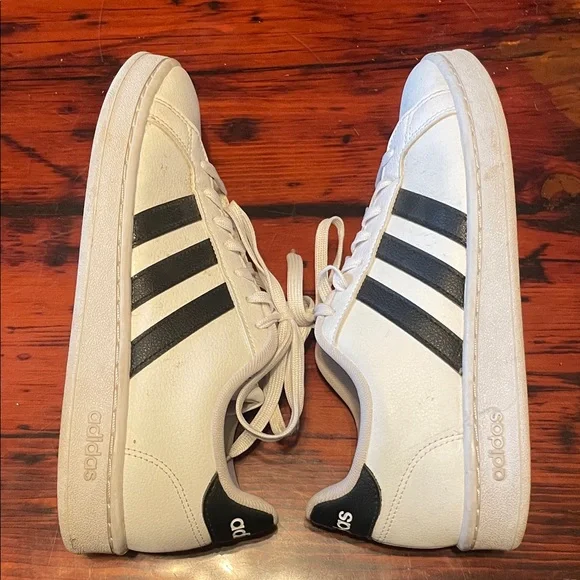 8.5 Adidas Woman’s White and Black Sneakers - Picture 1 of 7
